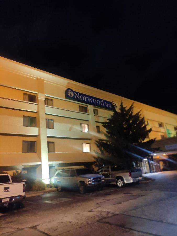 Norwood Inn & Suites Indianapolis East Post Drive المظهر الخارجي الصورة