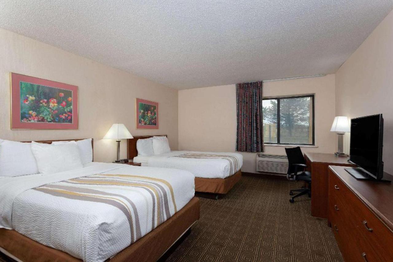 Norwood Inn & Suites Indianapolis East Post Drive المظهر الخارجي الصورة